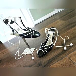 Chanel Vintage T-Strap Patent Leater Black & White Srappy Heels - size 38